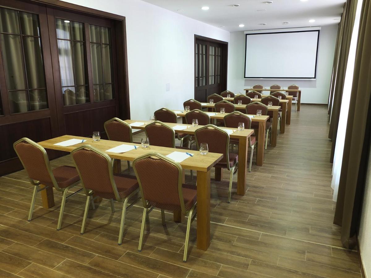 Rezort Masarykov Dvor Pstrusa Esterno foto