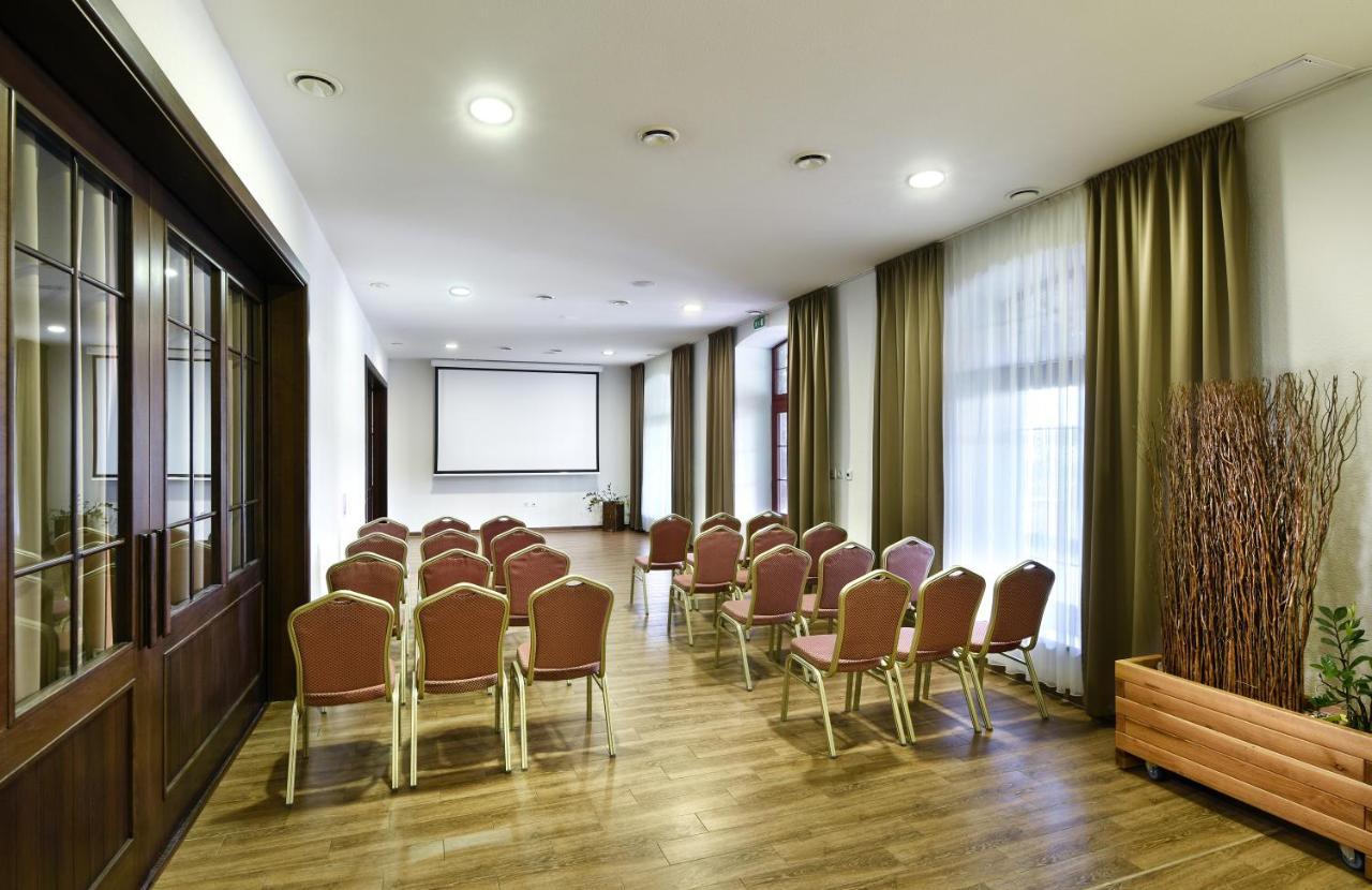 Rezort Masarykov Dvor Pstrusa Esterno foto